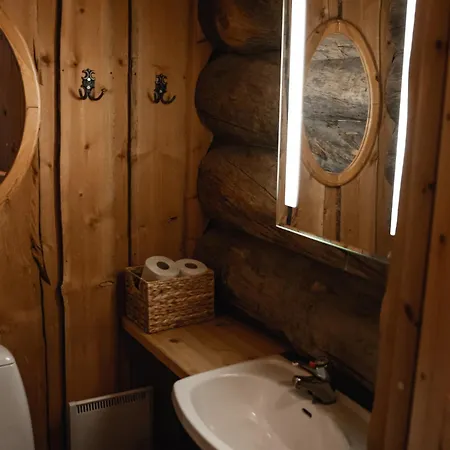 Justiina Log Cabin Chalet Ylläsjärvi